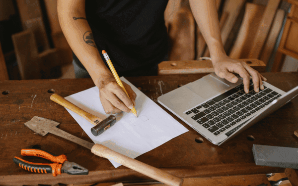 Gagner du temps et rester organisé grâce à des outils pensés pour le quotidien des artisans